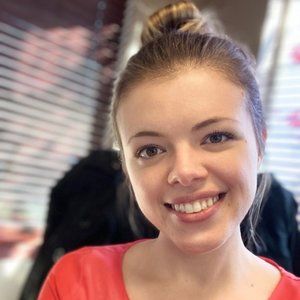 Meet your Posher, Casey